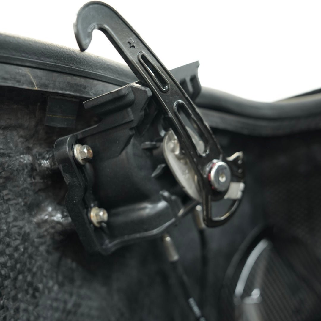 MERCURY VERADO V8 CARBON TOP COWLING 250/300 ENGINE - OutboardCarbon.com